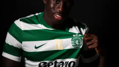 Ala de apenas 18 anos convence Rui Borges, assina novo contrato e vê o clube apostar forte no seu futuro